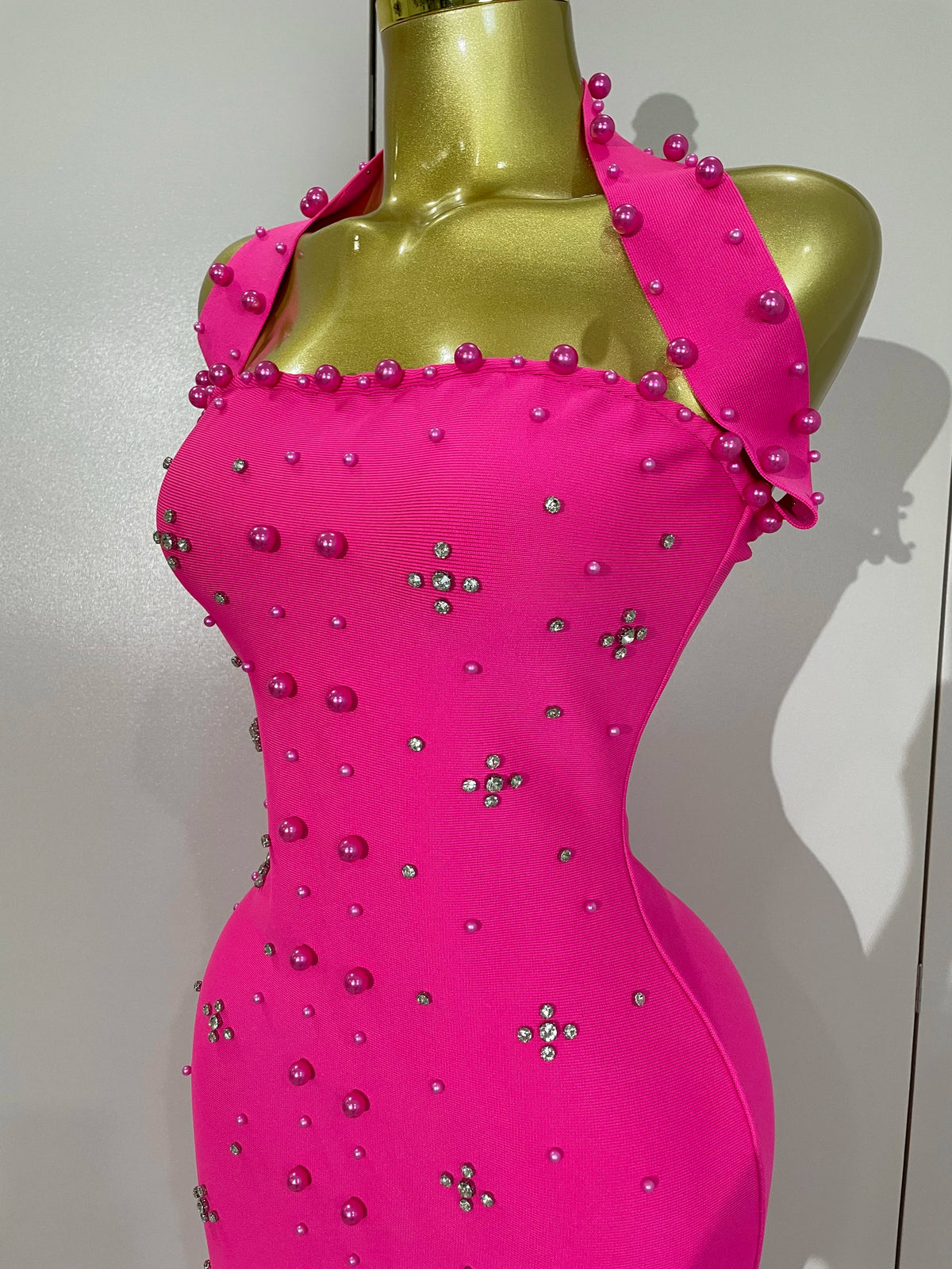 Robe midi à pansements, perles et strass