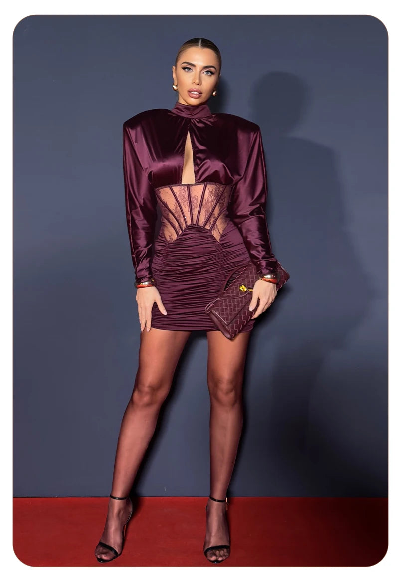 Robe Corset Froncée en Satin Bordeaux