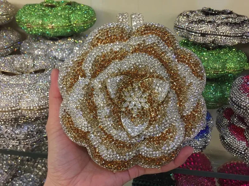 Pochette Fleurie en Cristal