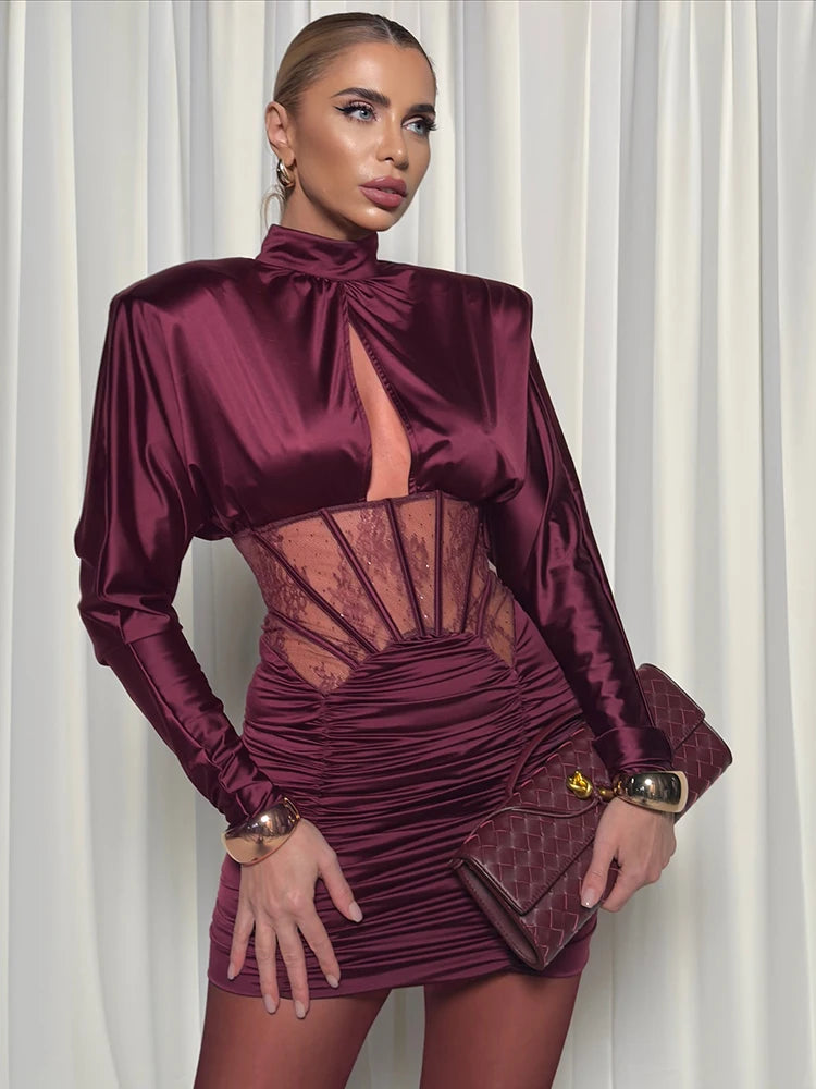 Robe Corset Froncée en Satin Bordeaux
