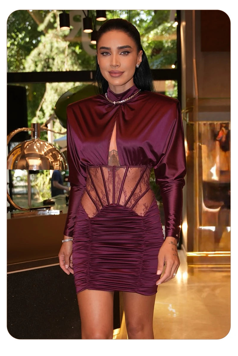 Robe Corset Froncée en Satin Bordeaux