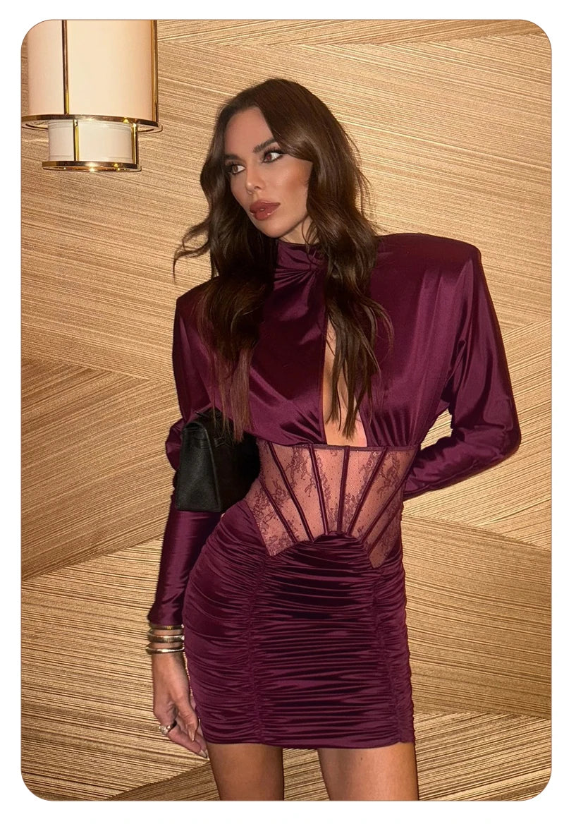 Robe Corset Froncée en Satin Bordeaux