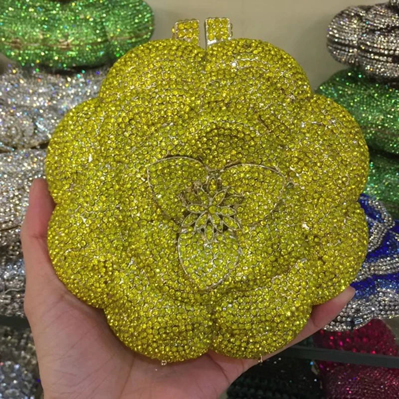 Pochette Fleurie en Cristal