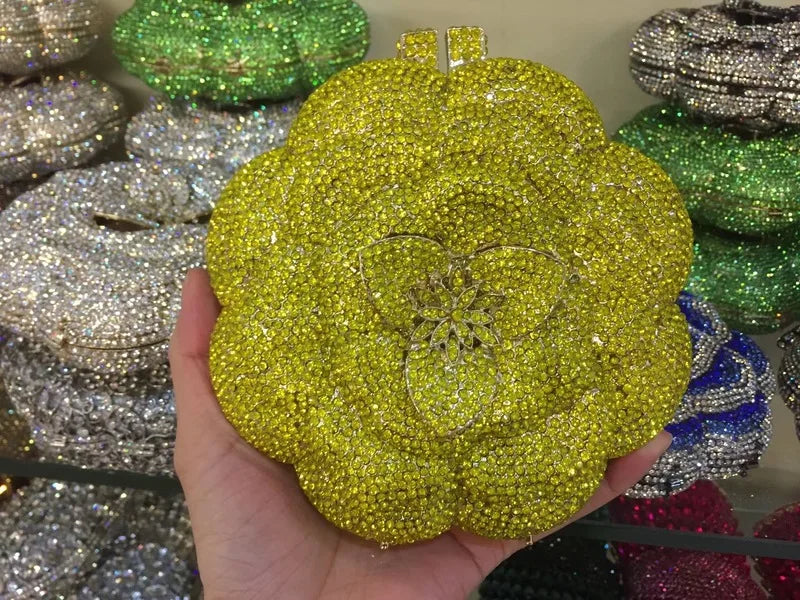 Pochette Fleurie en Cristal