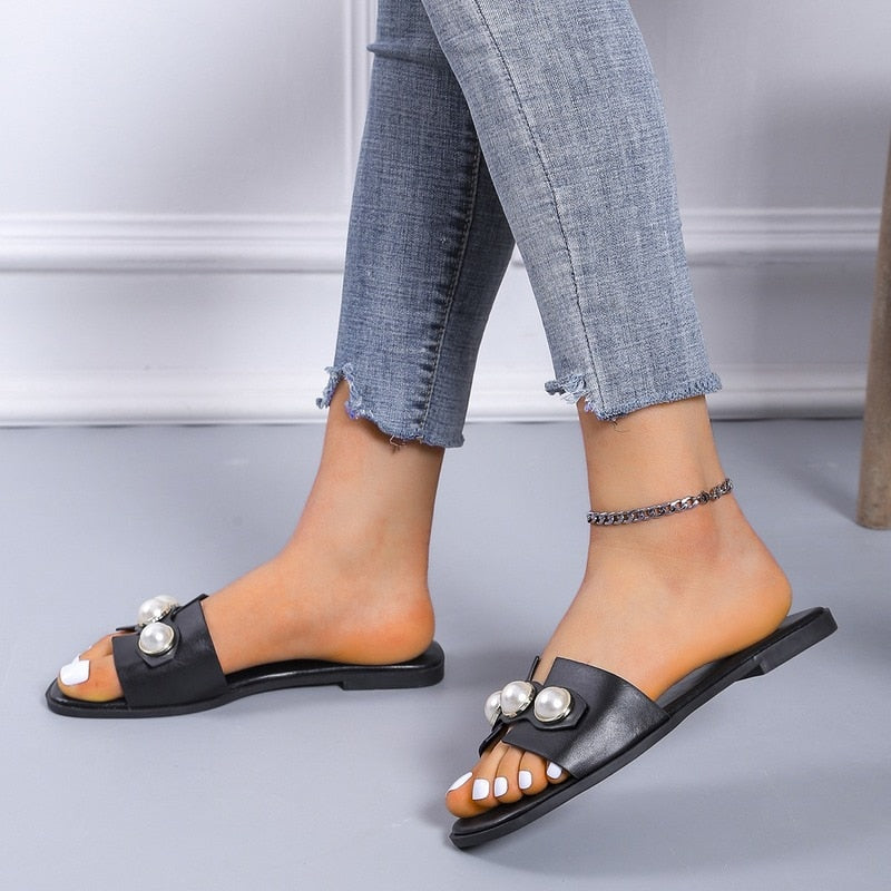 Padvesh Women's Flat Sandals Fashion Slides With Soft Leather Slippers for  girls Colour Black - Size - 4 : Amazon.in: Fashion