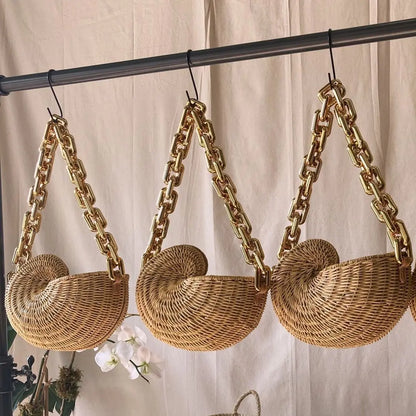 Rattan Conch Shoulder Handbags