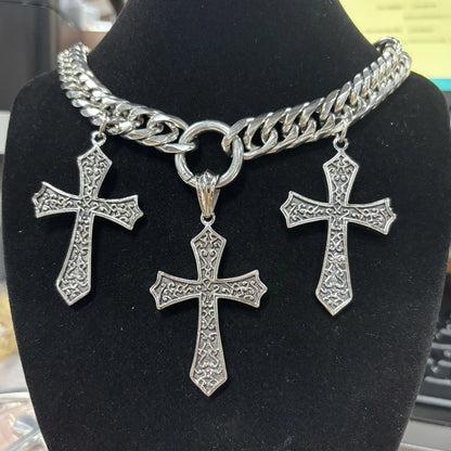 Cross Pendant Choker
