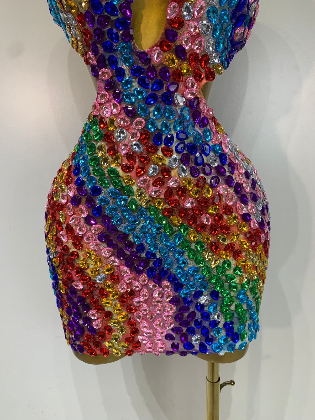 Mini-robe Amleia ornée de strass